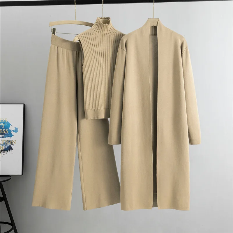 Осенне-зимний комплект из трех – обзор и цена Winter Clothing For Women